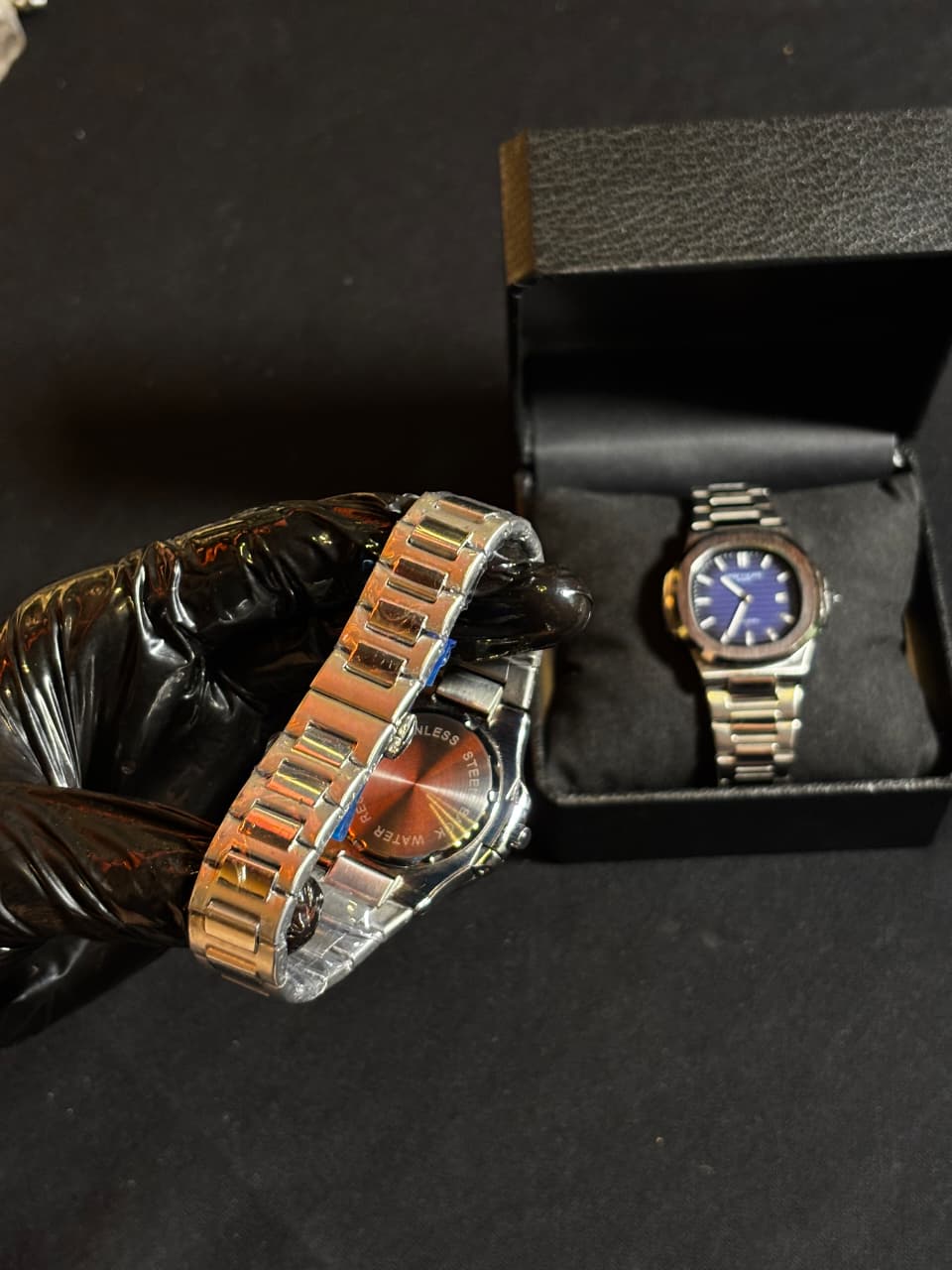 Patek Philippe Nautilus Quartz – Blue Dial Stainless Steel