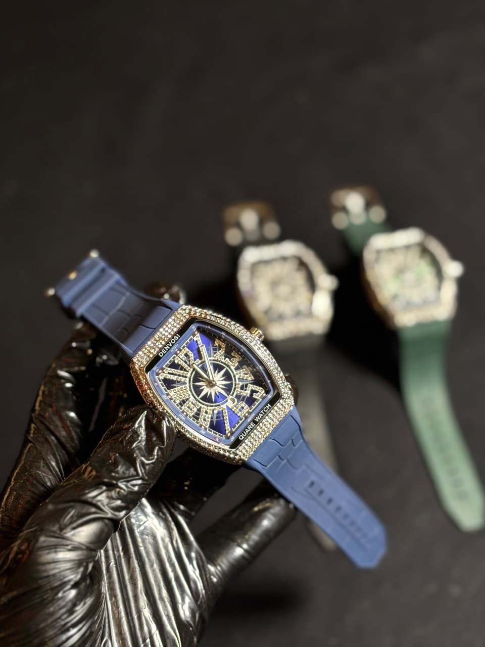 Luxury Diamond Blue Bezel Square Watch