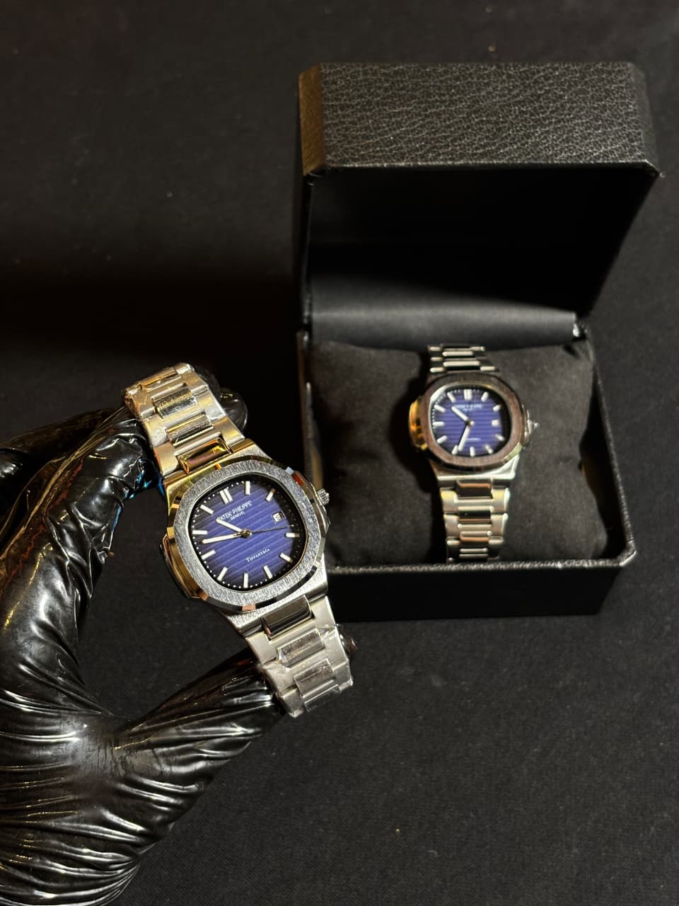 Patek Philippe Nautilus Quartz – Blue Dial Stainless Steel